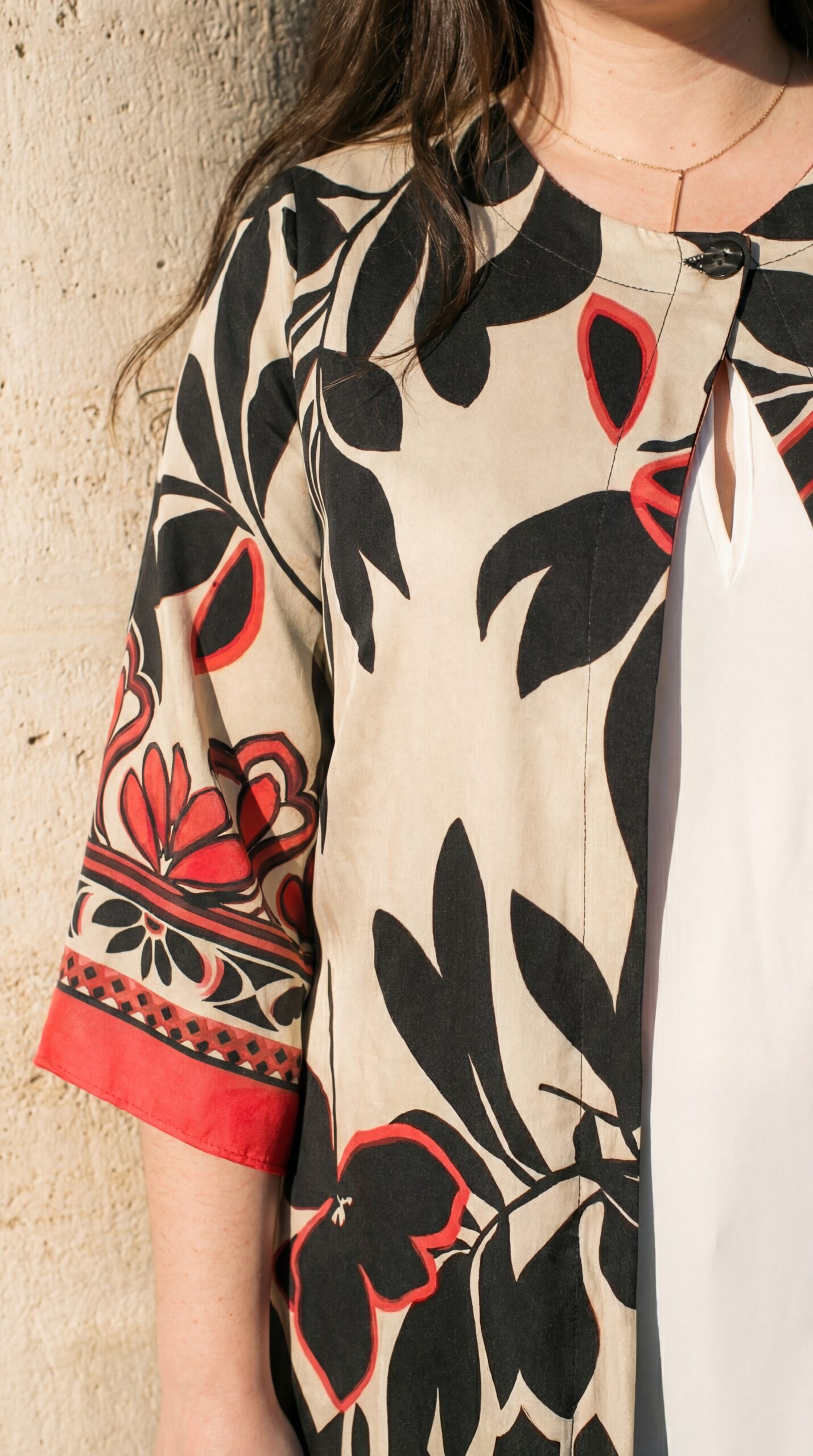 Veste fluide imprimée chic et féminine