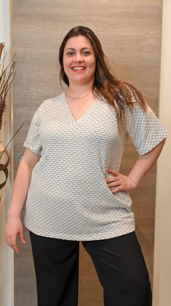 T-shirt fluide bicolore noir et blanc en viscose stretch